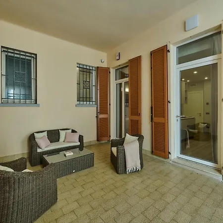 Bilocale Elegante- Via Sassi, Lägenhet